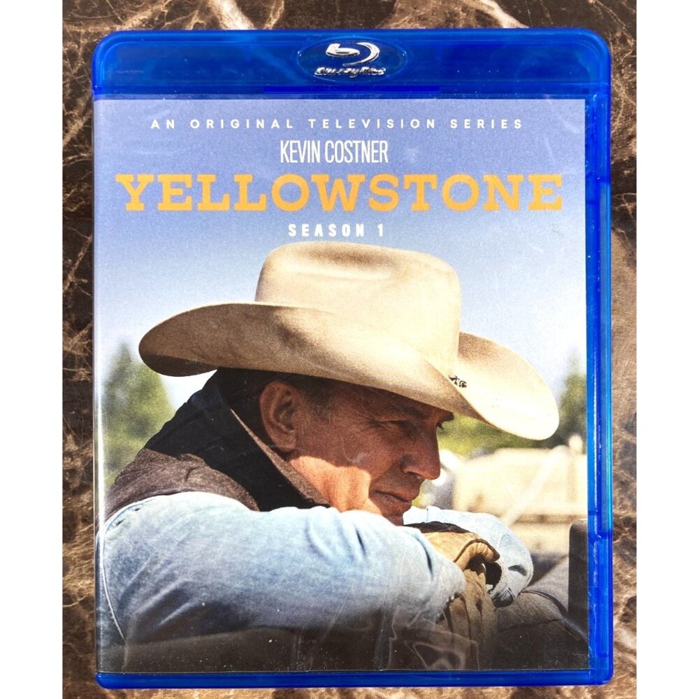 Yellowstone Season 1 One Blu-Ray 2018 Kevin Costner 3-Discs Special Features